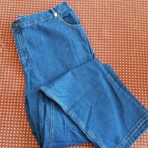 CRAZY FOR GROUNDHOG DAY SALE Brand New Jeans